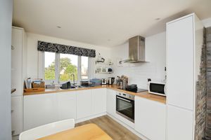 Kitchen- click for photo gallery
